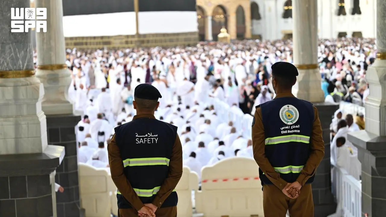 صورة من الألبوم