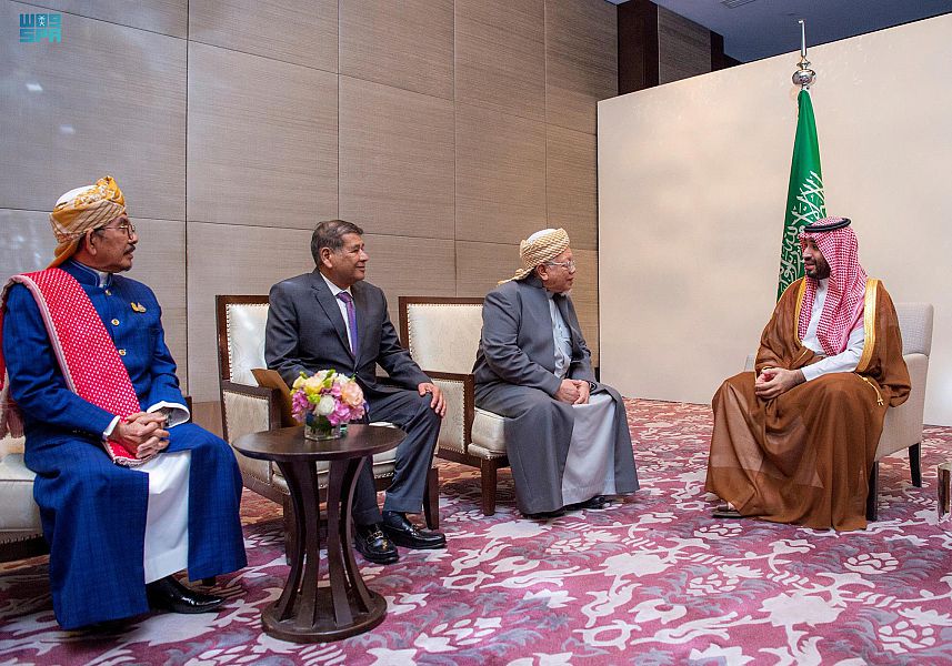 ولي العهد يستقبل في مقر