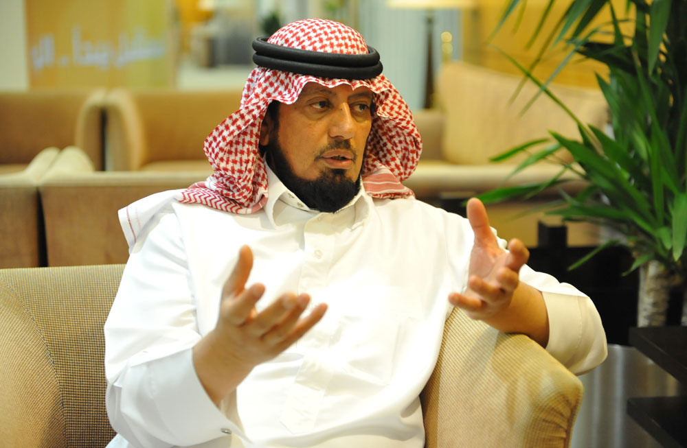 الخضيري: هلال رمضان هذا العام يختلف وكسوف حلقي يتزامن مع 29 شعبان. يوم 29 شعبان (17 فبراير) يشهد كسوفًا حلقيًا للشمس غير مرئي بالمملكة.. فروقات دقيقة في موقع وارتفاع الهلال تجعل رؤية رمضان هذا العام مختلفة عن السابق 