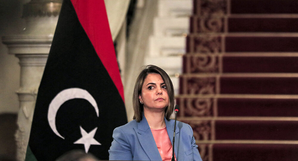 ما أسباب وقف وزيرة الخارجية