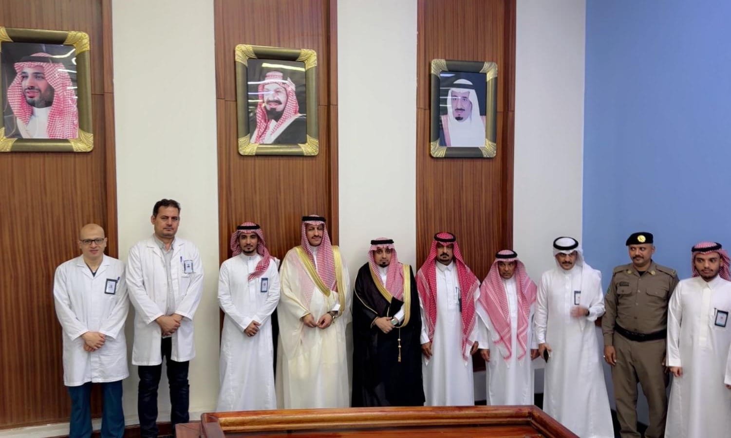 صورة من الألبوم