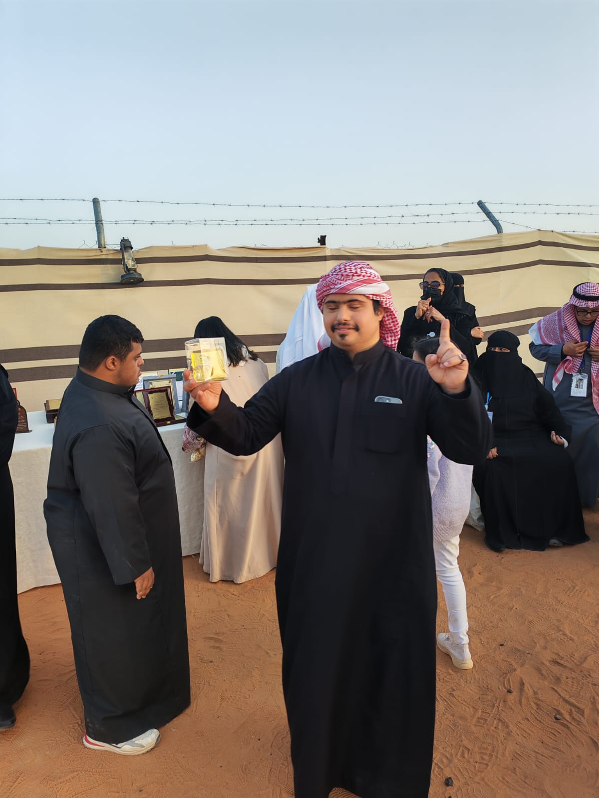 صورة من الألبوم