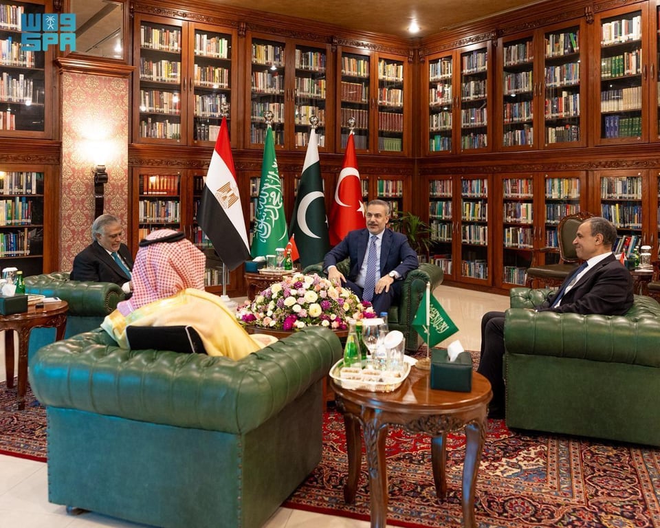 صورة من الألبوم