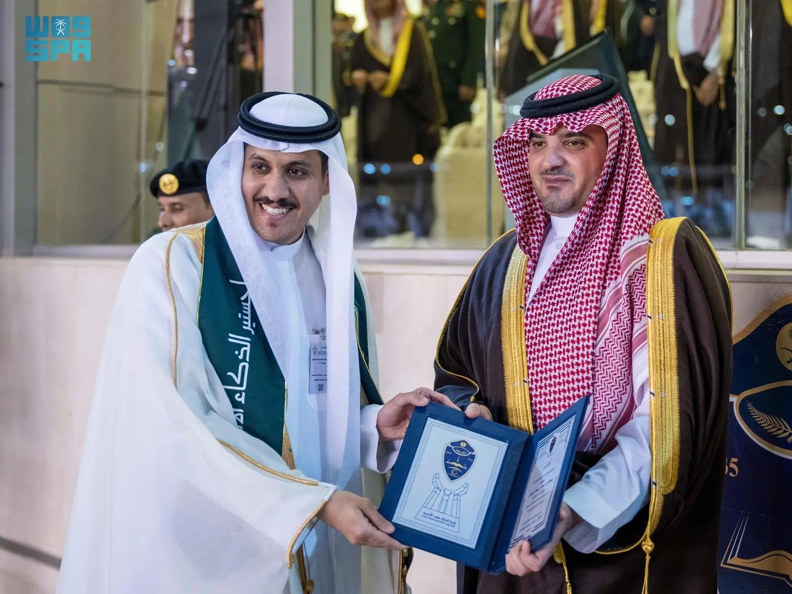 صورة من الألبوم