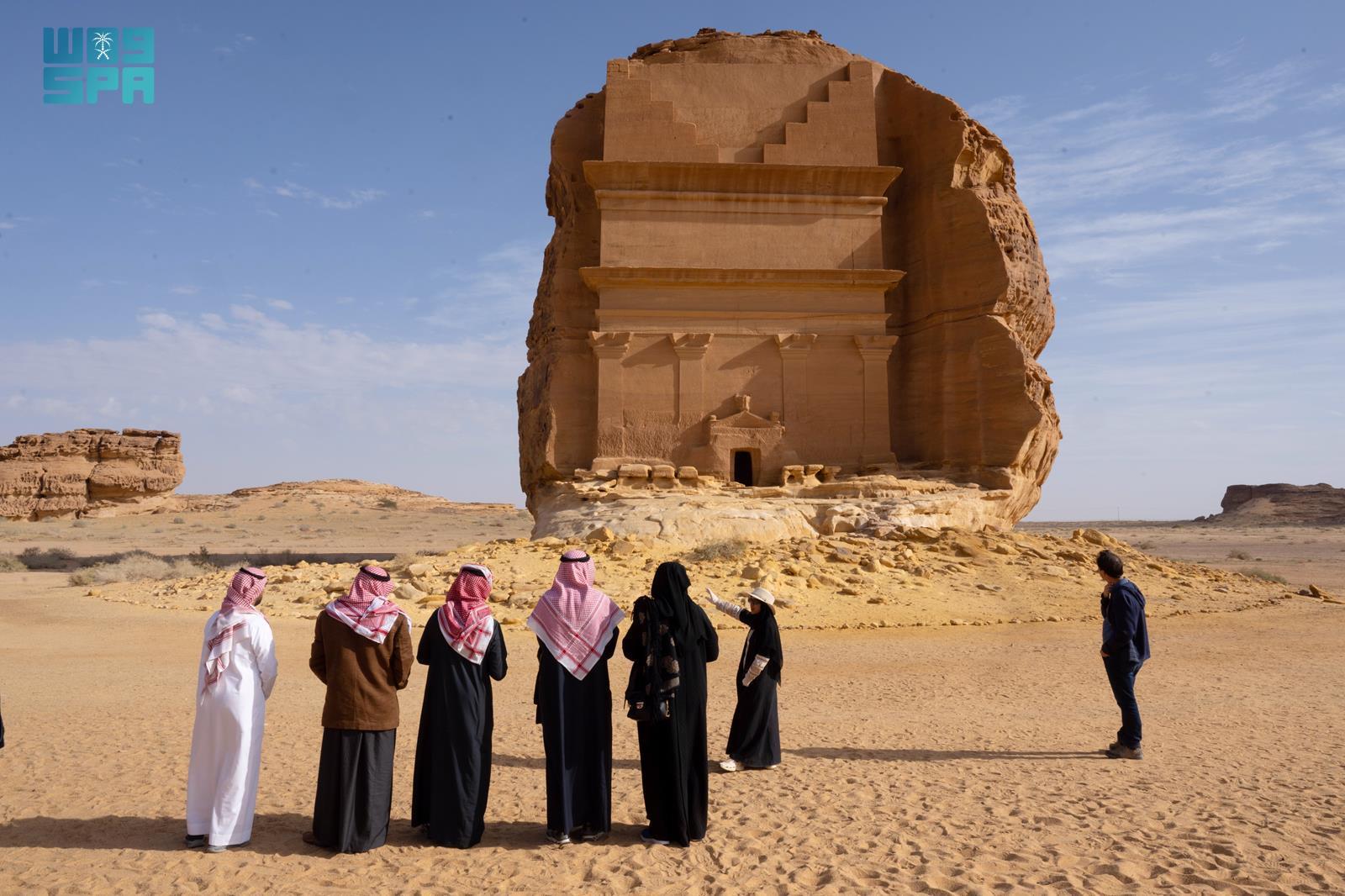 صورة من الألبوم