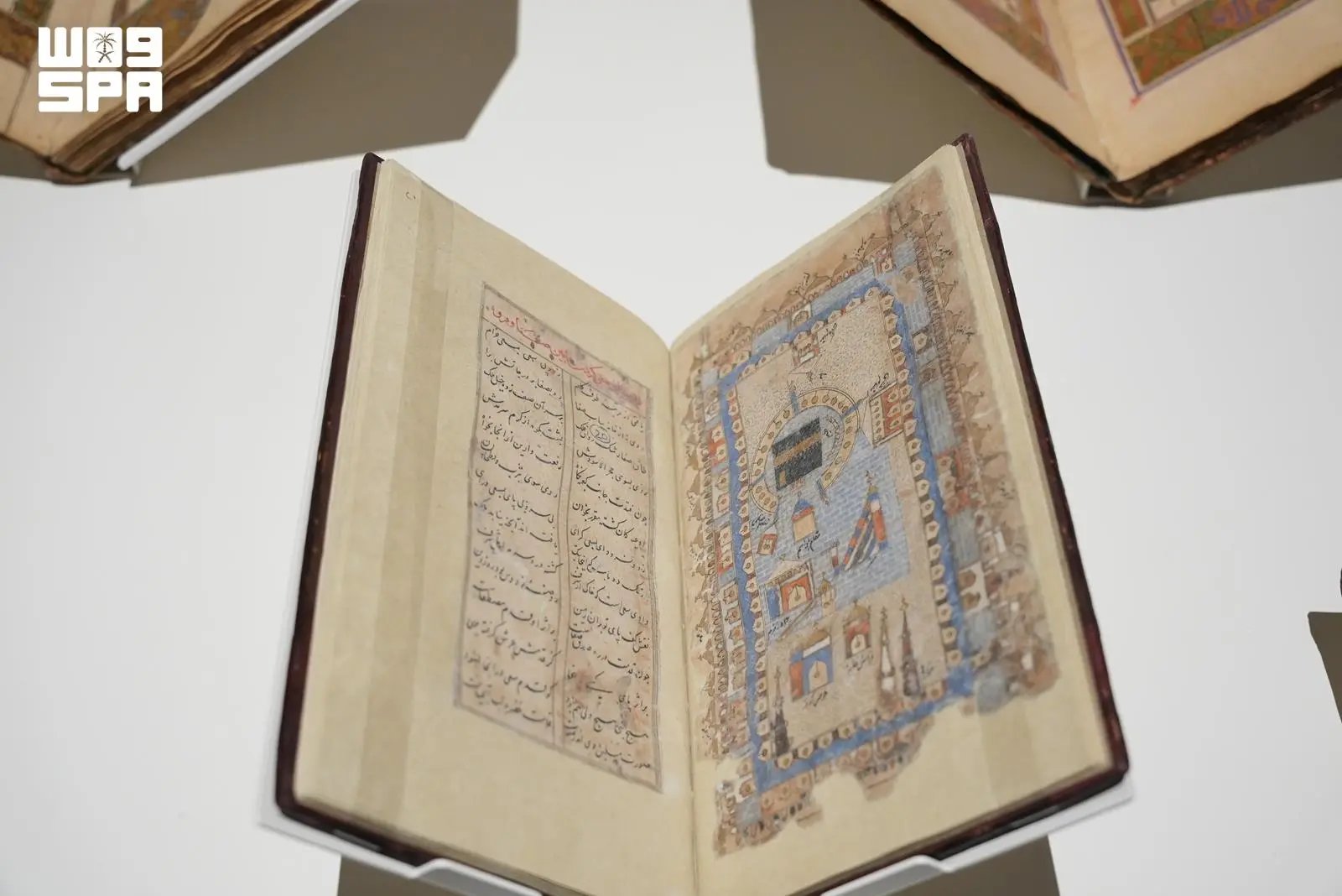 صورة من الألبوم