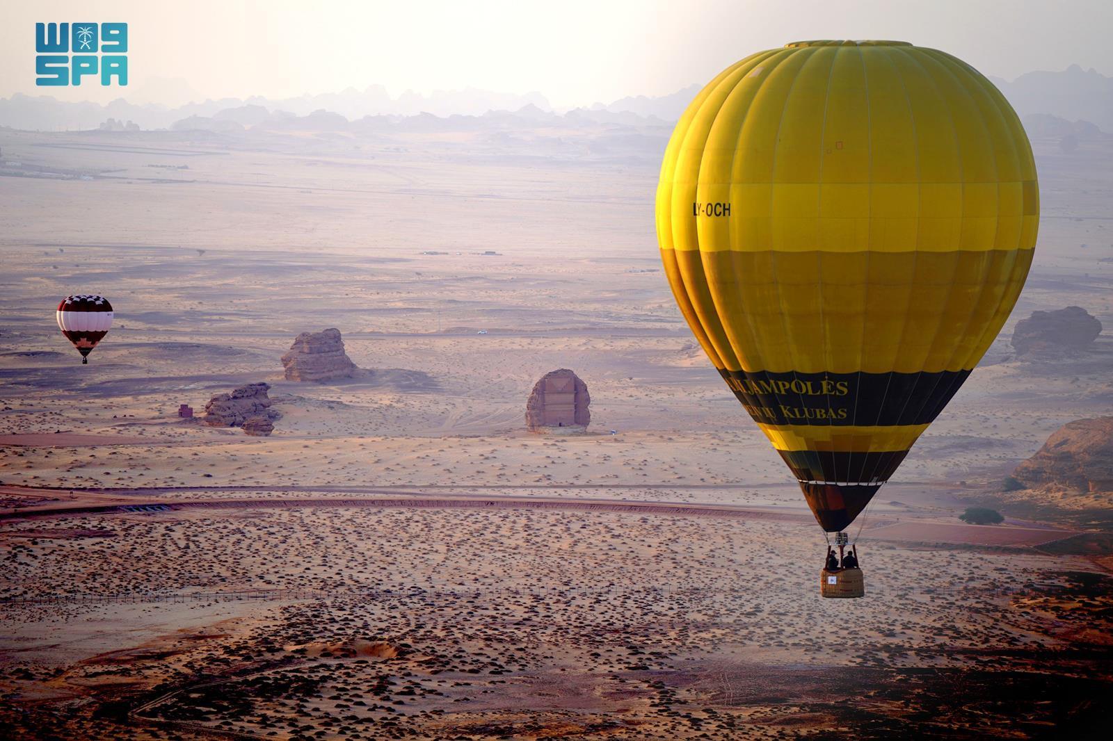 صورة من الألبوم