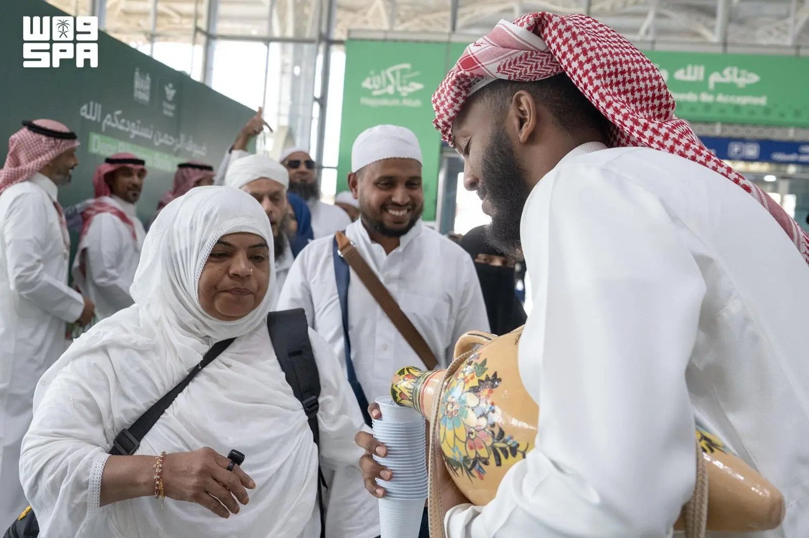 صورة من الألبوم