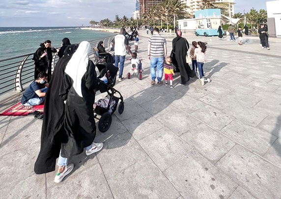 ?الصور.. عروس المشاتي السعودية تتألق