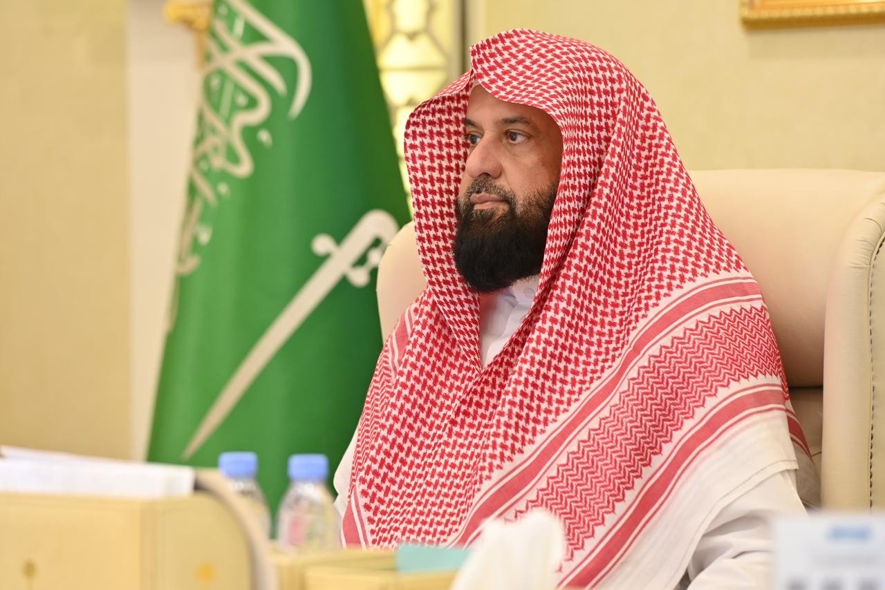 ?لسند ينوِّه بالموافقة الكريمة لخادم