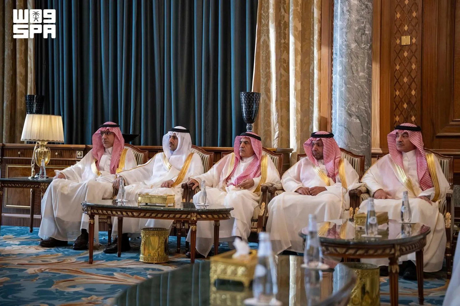 صورة من الألبوم