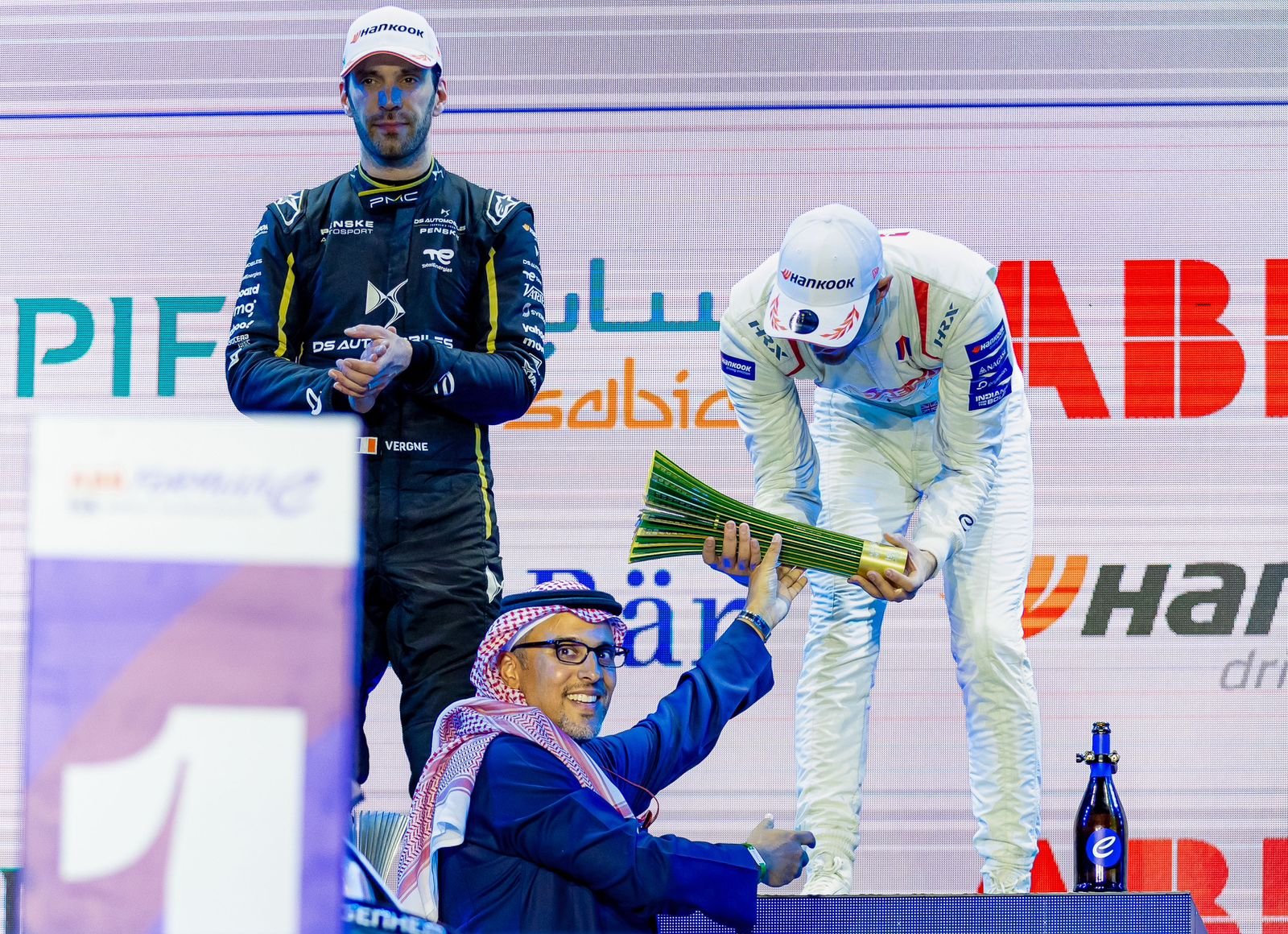 ?لبريطاني جيك دينيس يُتوَّج بالمركز