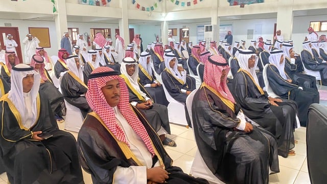 صورة من الألبوم