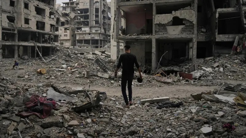 واشنطن تستضيف أول اجتماع لـ«مجلس السلام» حول غزة. البيت الأبيض يحدد 19 فبراير موعدًا للاجتماع. يركّز على إعادة إعمار غزة وجمع التبرعات. نتنياهو يوافق على الانضمام للمجلس. المجلس جزء من خطة ترامب للتسوية والمرحلة الانتقالية 