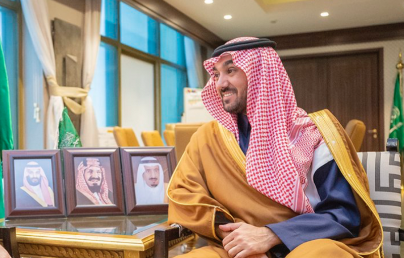 وزير الرياضة يبحث مع السفير