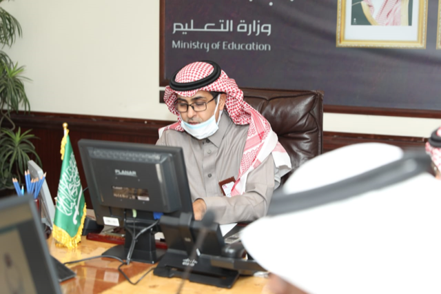 ?دًا.. ألف طالب وطالبة في