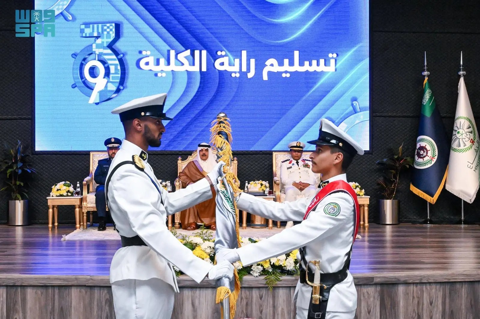 صورة من الألبوم