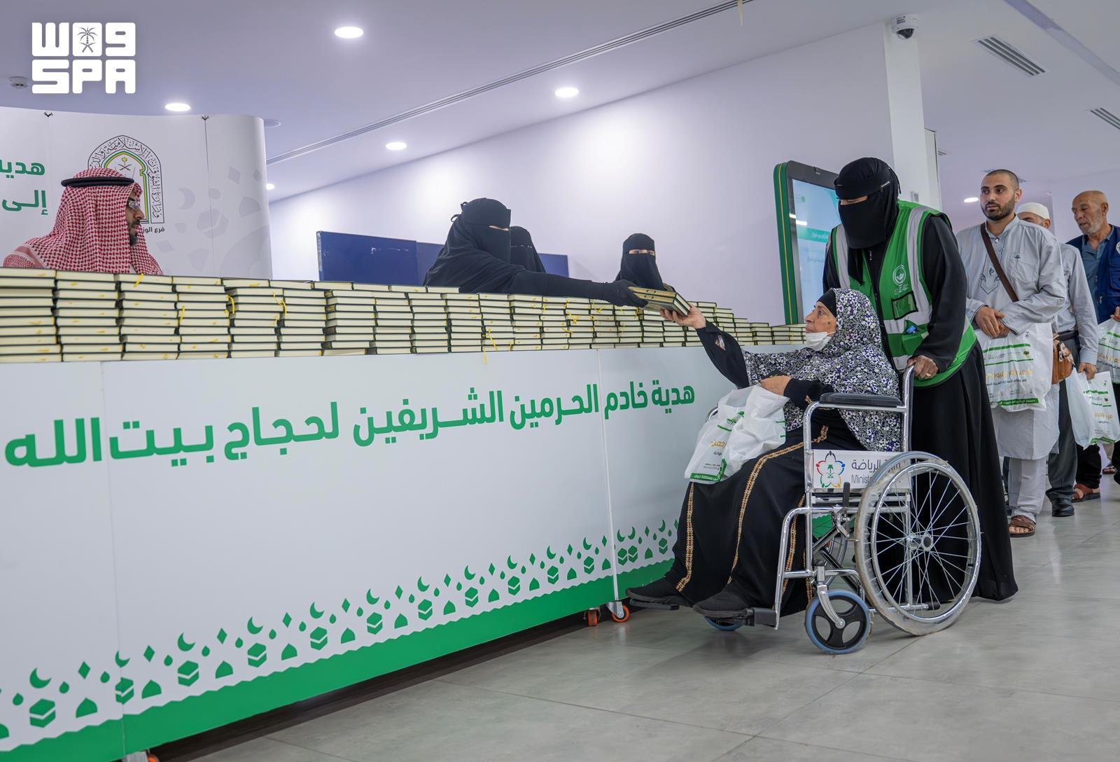 صورة من الألبوم
