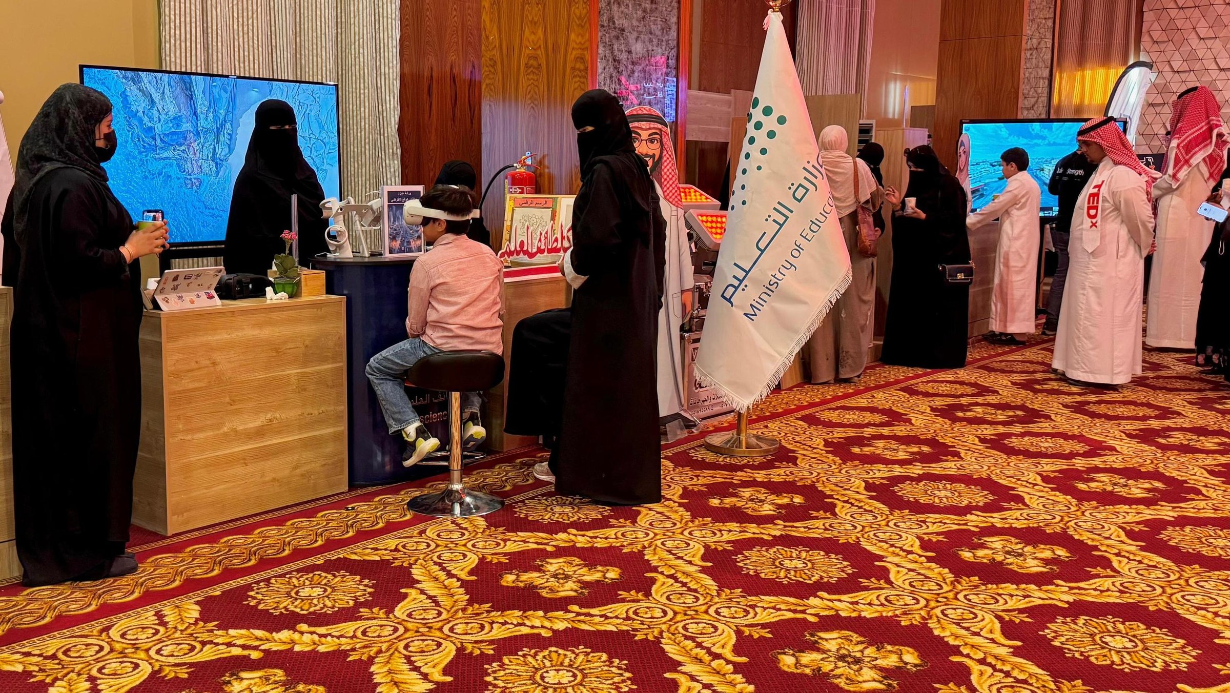 تعليم الطائف يستعرض مبادراته وقصص
