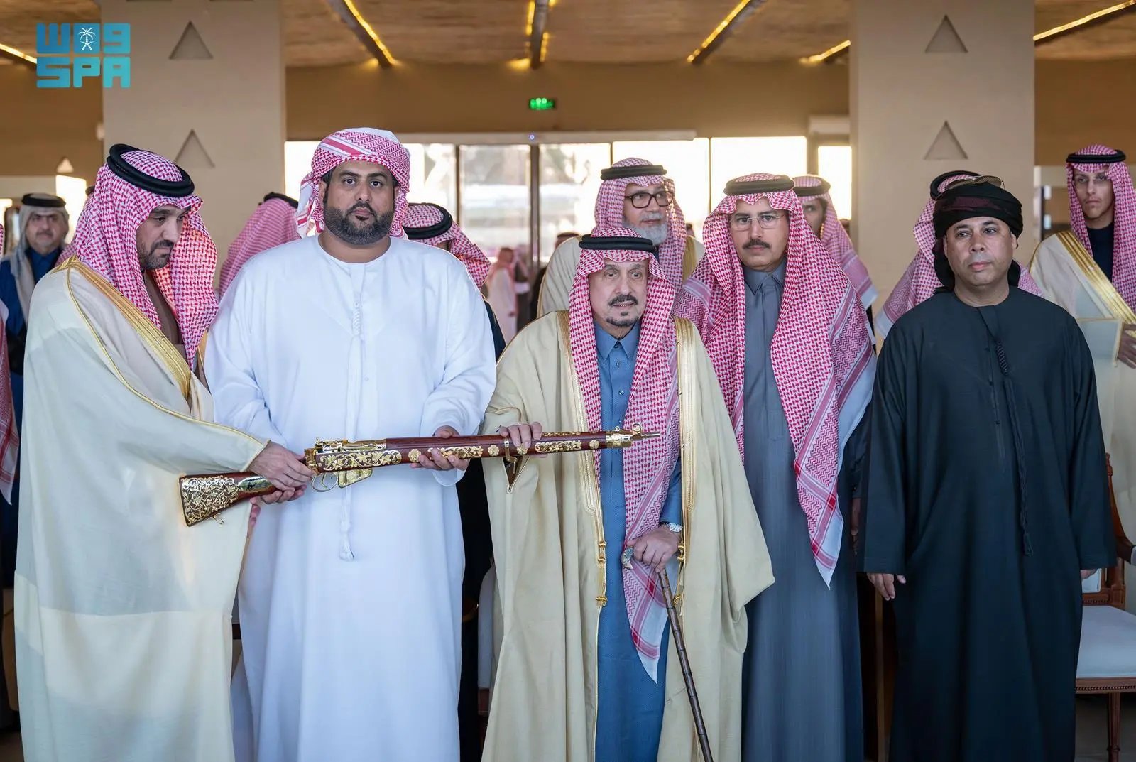صورة من الألبوم