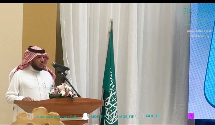 مستهدفًا 1950 طالبًا وطالبة خريجة