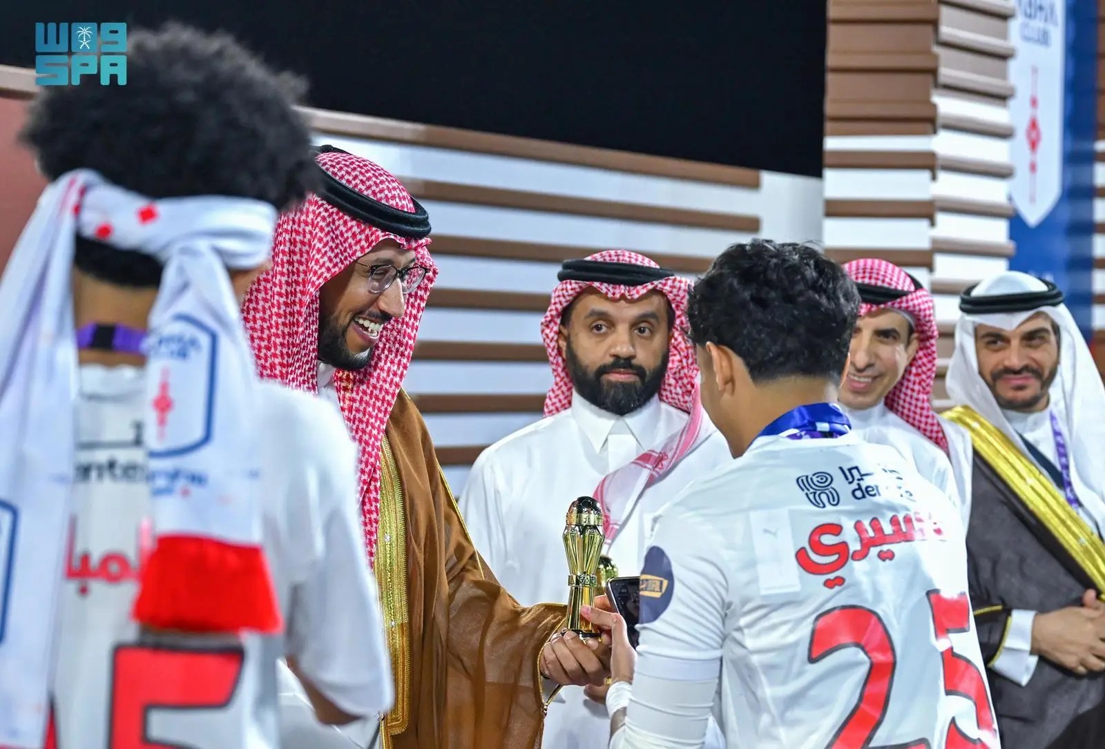 صورة من الألبوم