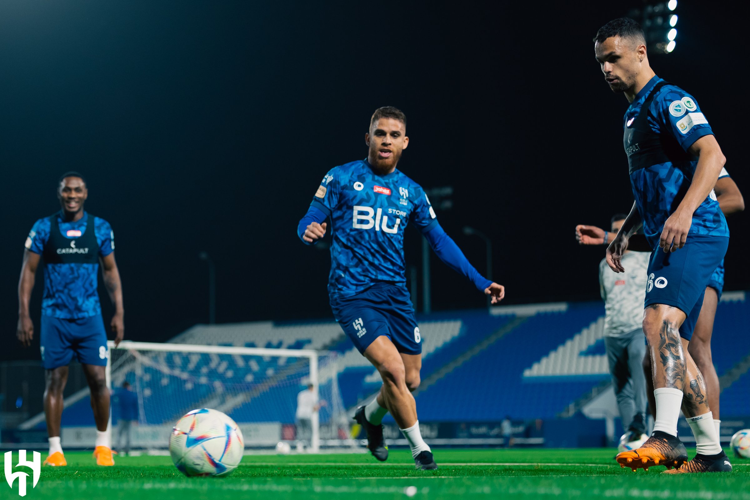 ?يميليانو دياز يقود تدريب الهلال