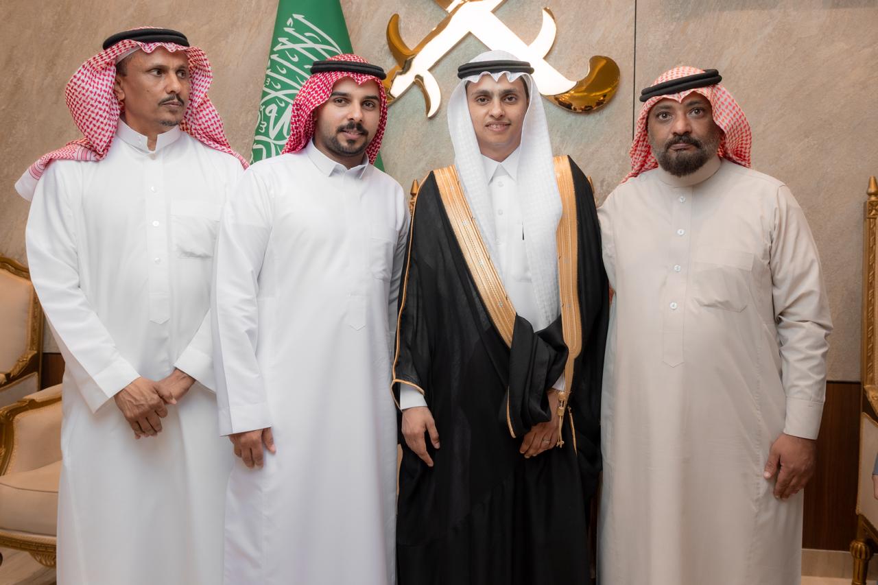 صورة من الألبوم