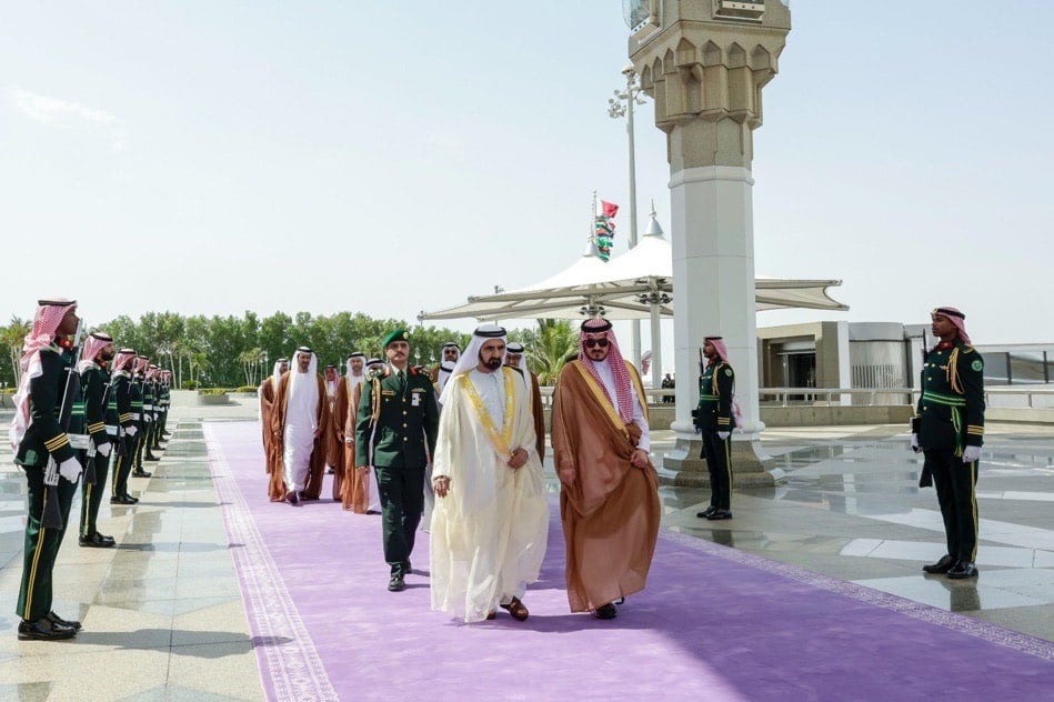 معربًا عن تفاؤله.. محمد بن