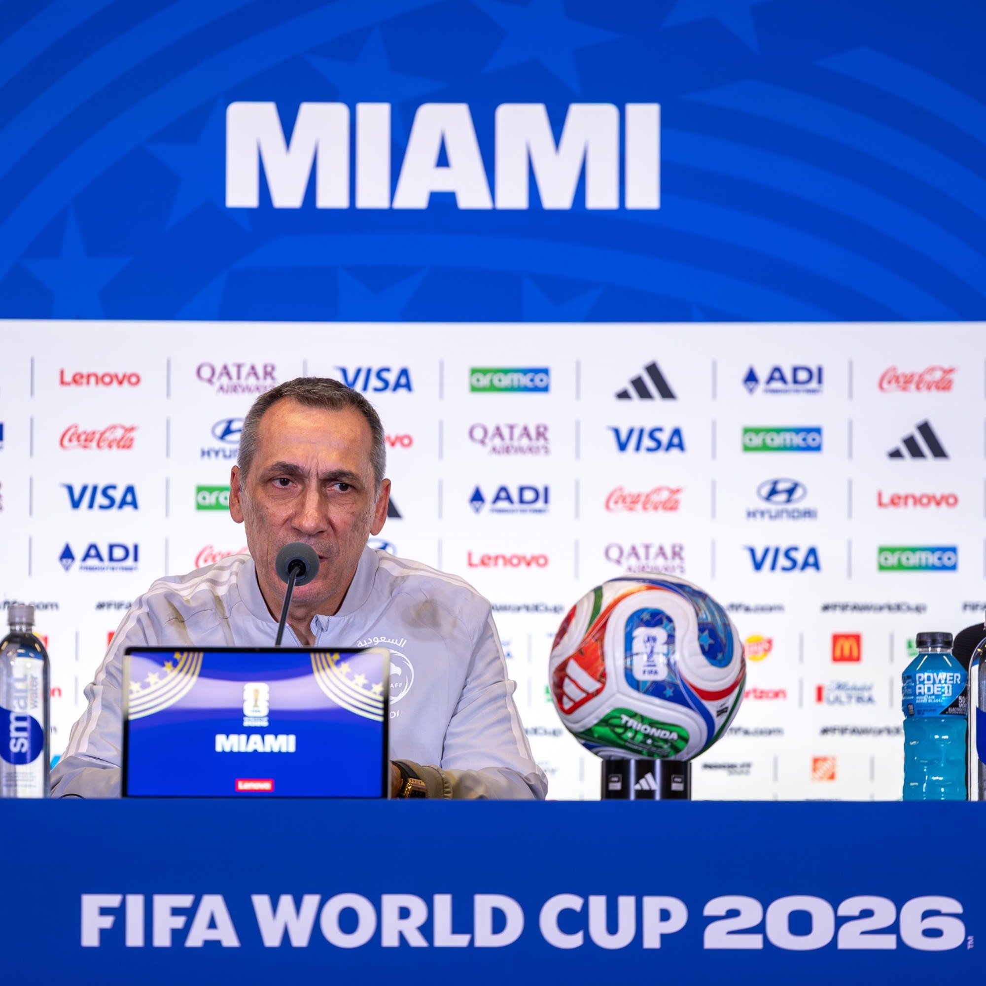 كأس العالم 2026: غداً دونيس يواجه الإعلام للحديث عن المواجهة المرتقبة أمام إسبانيا - يدخل الأخضر المباراة بطموحات مرتفعة بعد تعادله مع أوروغواي في الجولة الافتتاحية. - تقام المباراة عند الساعة 19:00 بتوقيت مكة المكرمة 