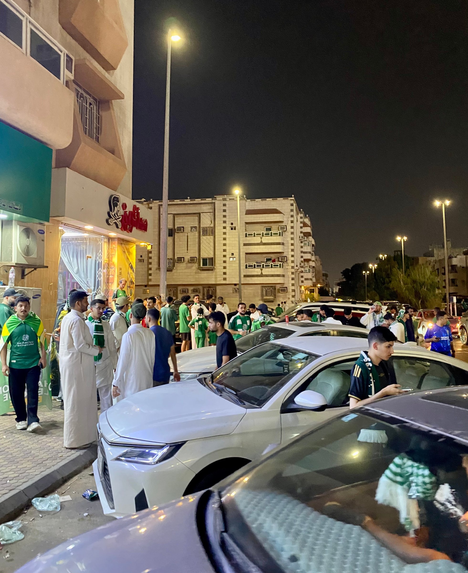 صورة من الألبوم