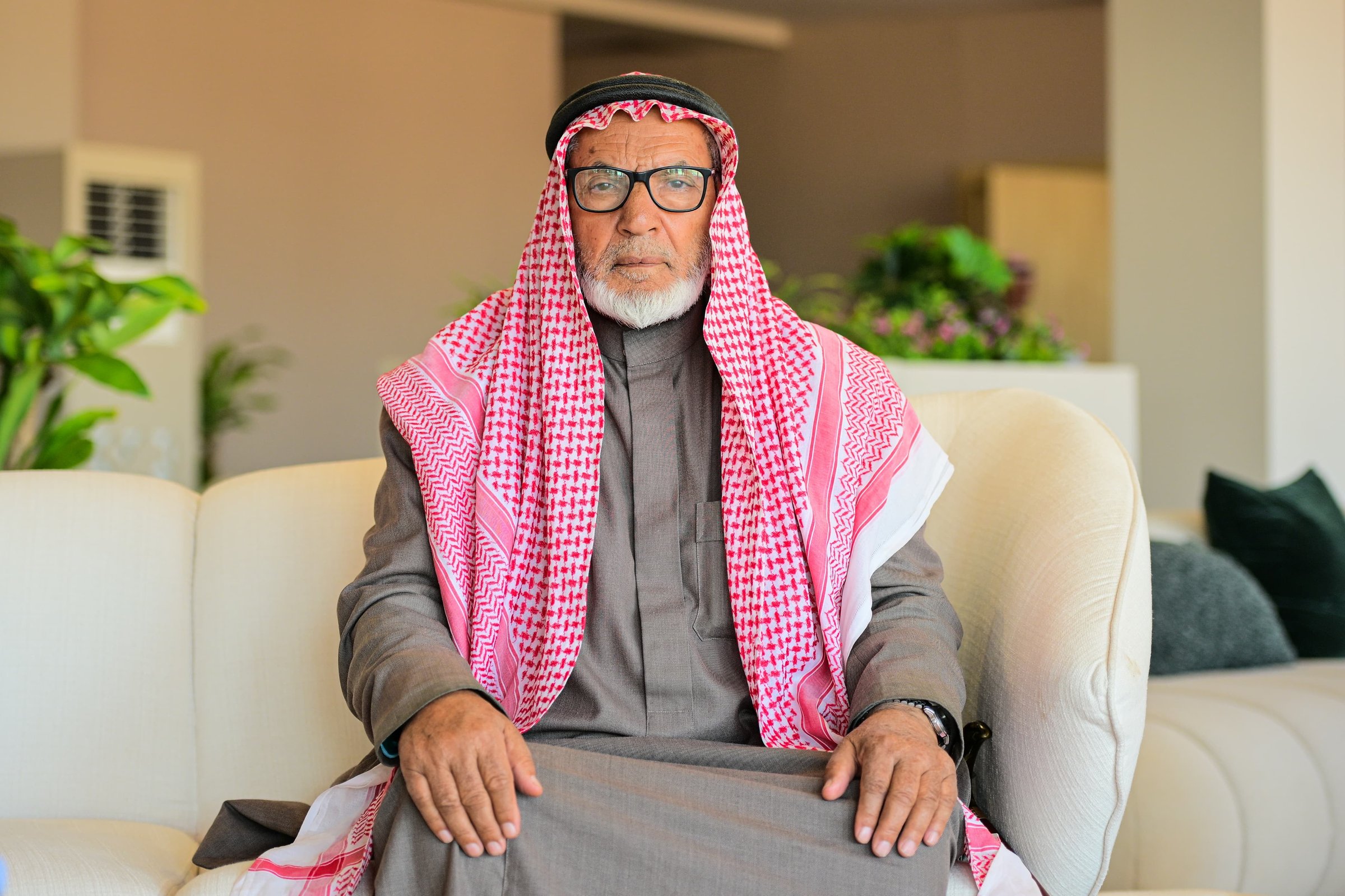 لا ينسى هجوم الذئب.. قصة
