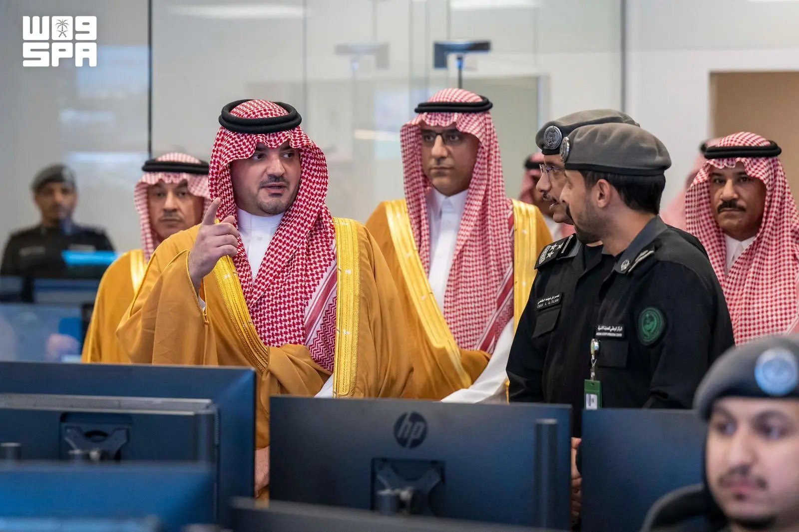 صورة من الألبوم