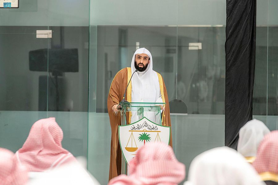 ?يوان المظالم يصدر المجموعة الأولى