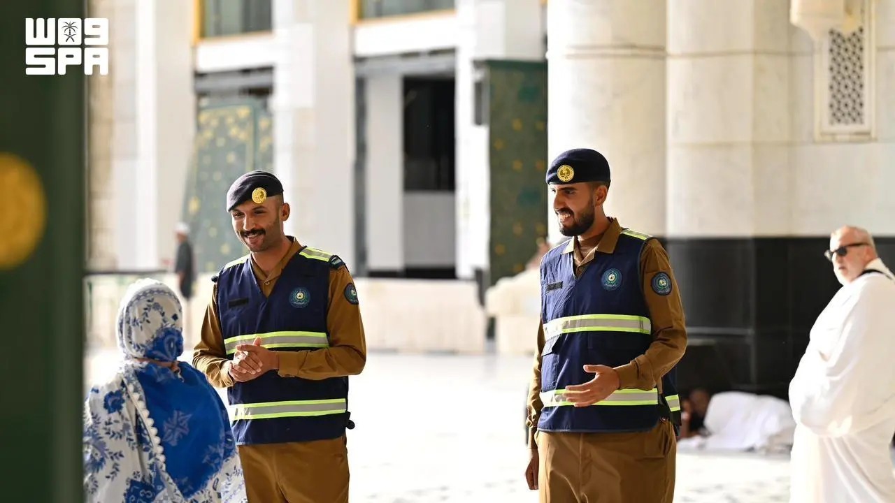 صورة من الألبوم
