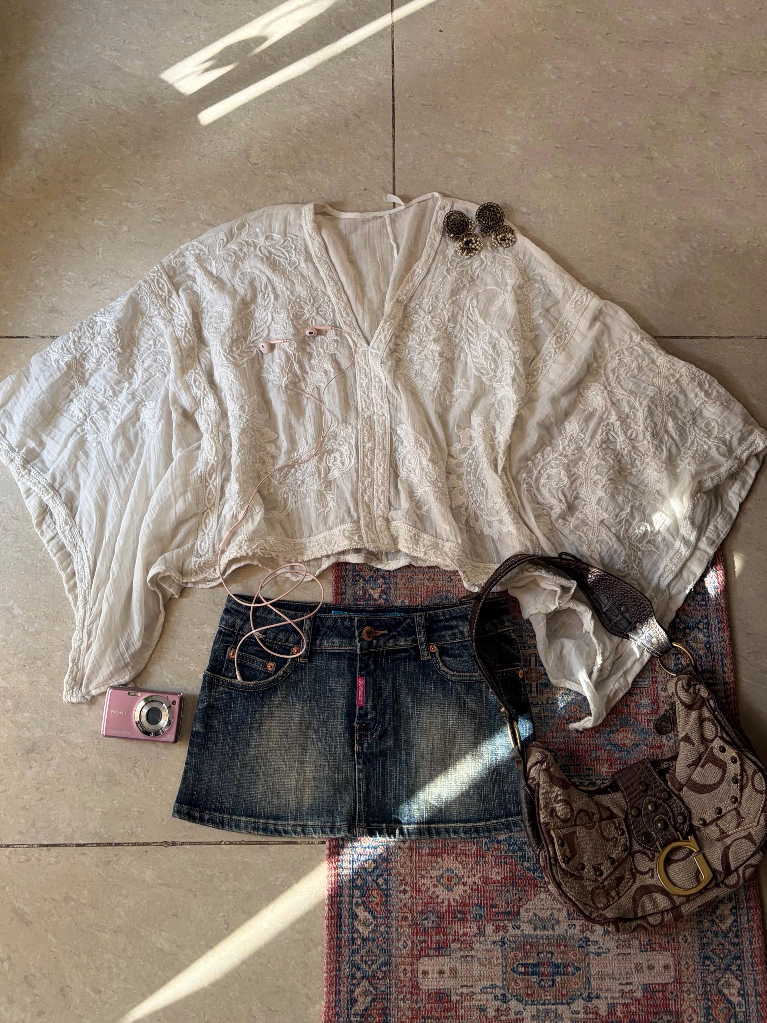 Kaftan embroidered white lenin top - View 1