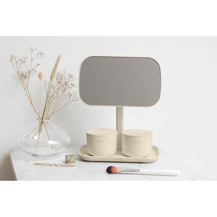 Огледало с поставка за принадлежности Brabantia ReNew Soft Beige
