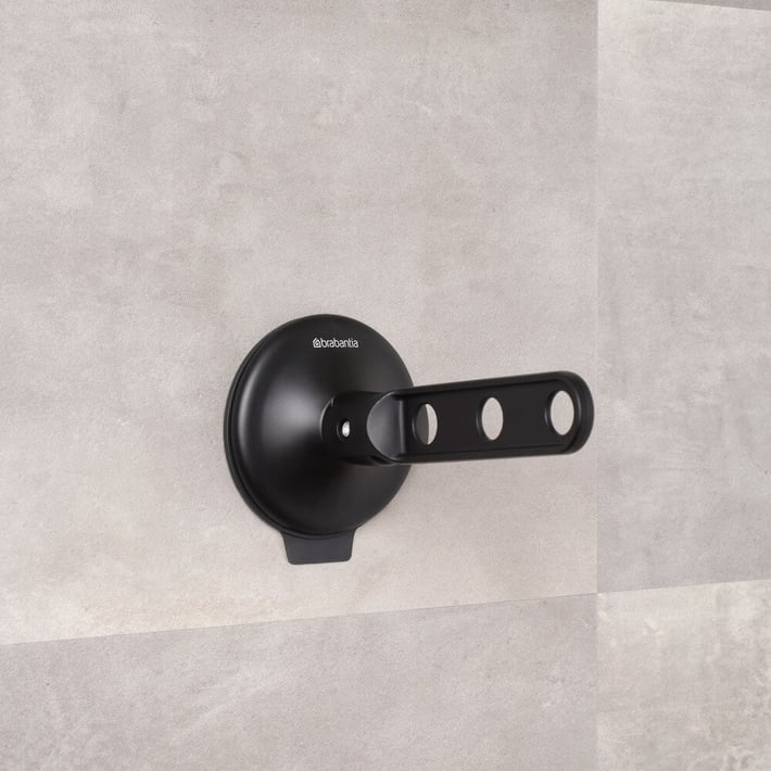 Закачалка за дрехи с вакуум Brabantia Black