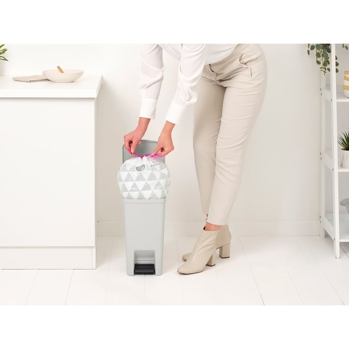 Кош за смет с педал Brabantia StepUp 10L, Light Grey
