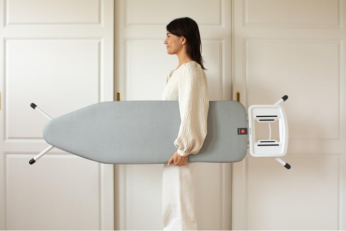 Маса за гладене Brabantia B 124x38cm с масивна поставка за ютия, Metallised