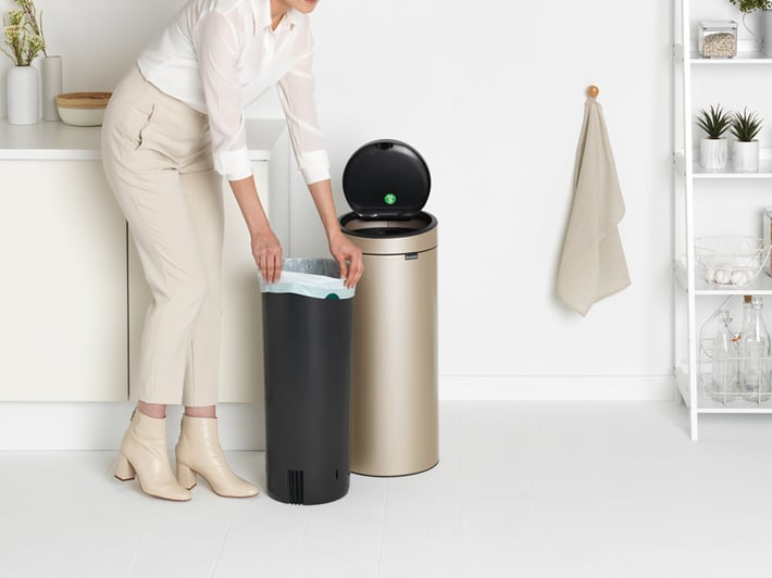 Кош за смет Brabantia Touch Bin New 30L, Metallic Gold