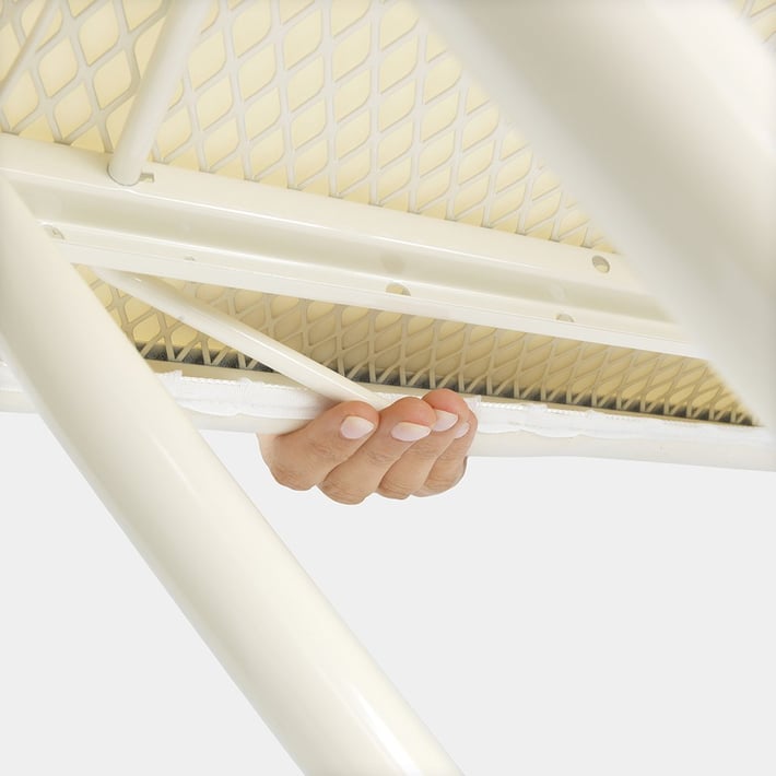 Маса за гладене Brabantia B 124x38cm с масивна поставка за ютия, Cotton Flower