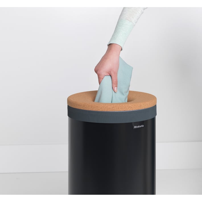 Кош за пране Brabantia 35L, Matt Black, корков капак