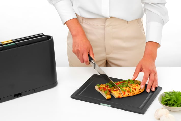 Комплект дъски за рязане с поставка Brabantia Tasty+ Dark Grey 4 броя