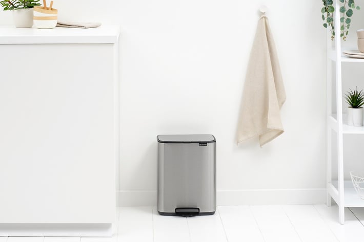 Coș de gunoi Brabantia Bo Pedal 12L, Matt Steel Fingerprint Proof