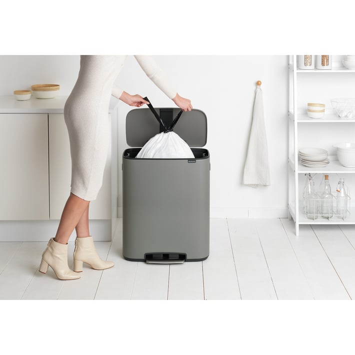 Кош за смет Brabantia Bo Pedal 60L, Mineral Concrete Grey