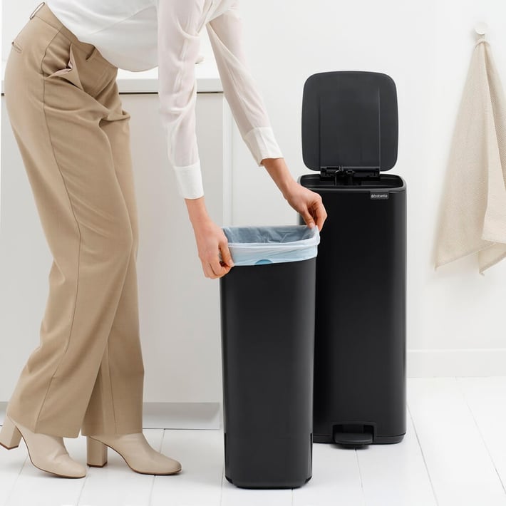 Coș de gunoi Brabantia Bo Pedal 30L, Matt Black