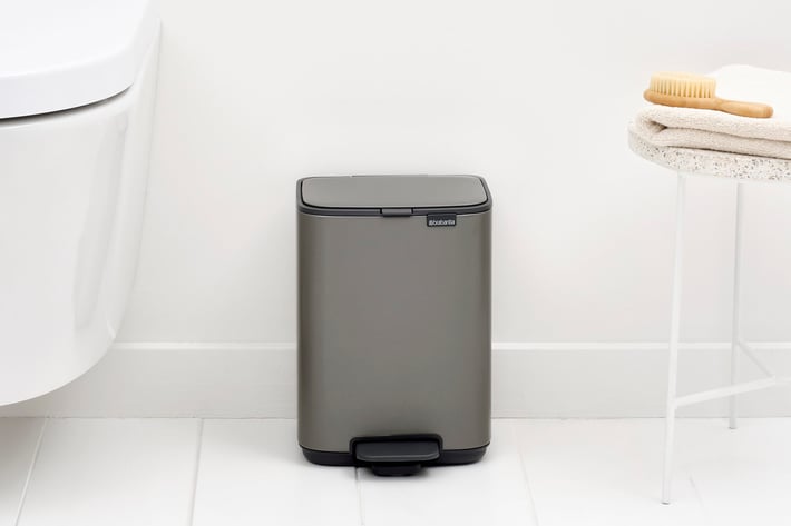 Coș de gunoi Brabantia Bo Pedal 4L, platină