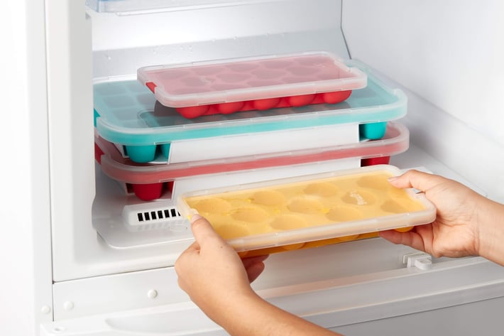 Форма за лед с капак Lekue, 32 кубчета