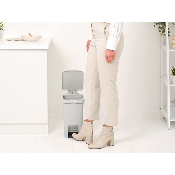 Кош за смет с педал Brabantia StepUp 10L, Light Grey